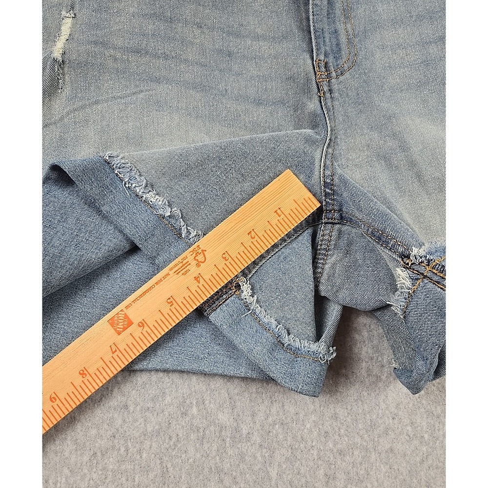 Baccini Womens Size 16 Denim Cut-Off Cuffed Jean Shorts Blue NWT - Picture 8 of 8